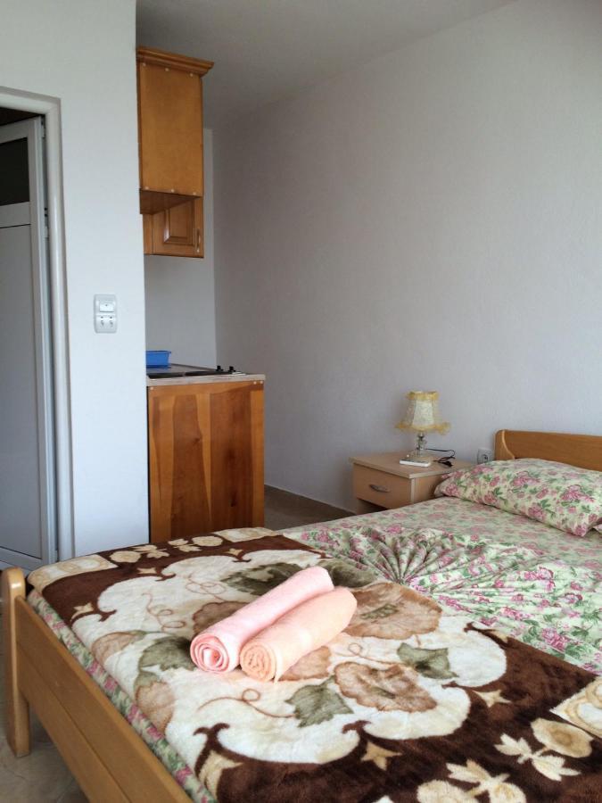 Sand And Sea Apartments Ulcinj Exterior photo
