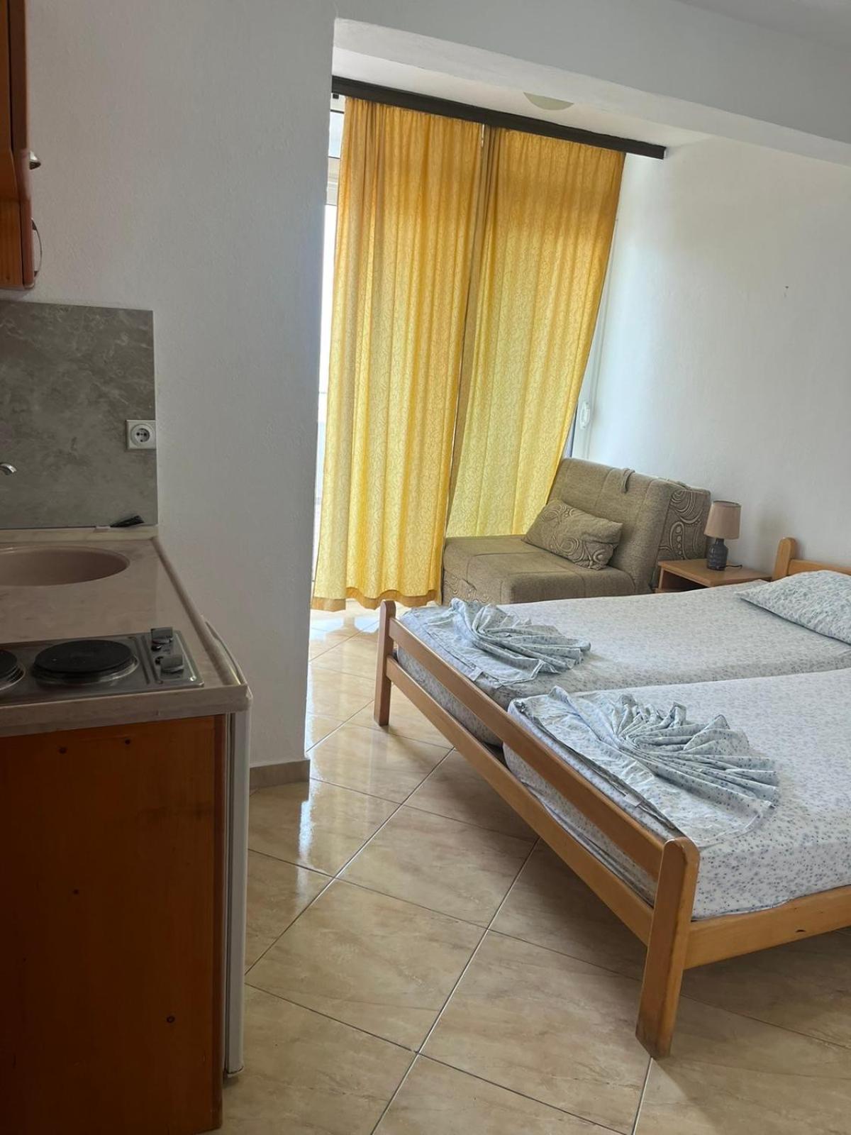Sand And Sea Apartments Ulcinj Exterior photo